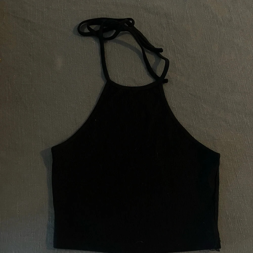 PRINCESS POLLY halter top - Picture 8 of 9